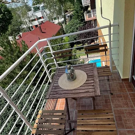 דירה Sari Apartman *