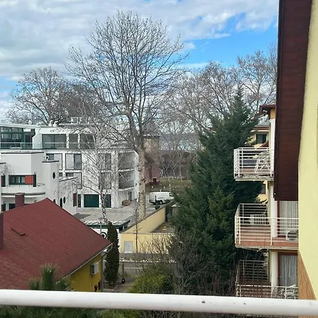 דירה Sari Apartman *
