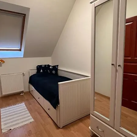 Sari Apartman * שיופוק